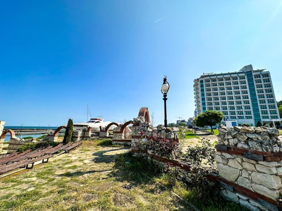 Berlin Golden Beach Romance Goudstrand Buitenkant foto