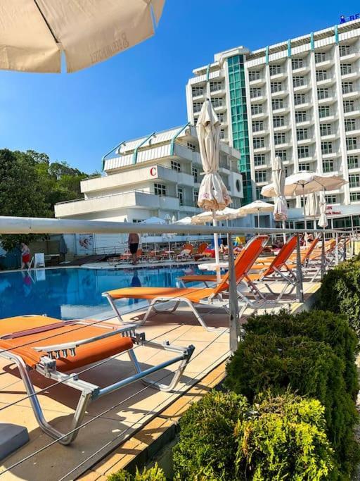 Berlin Golden Beach Romance Goudstrand Buitenkant foto
